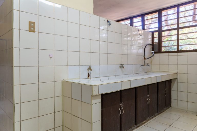 Larena Hall, photo 12 of 19