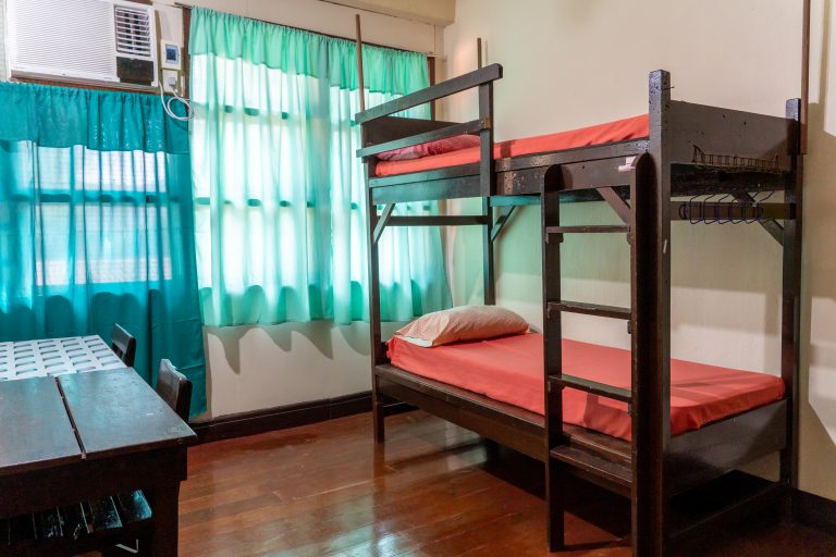 Larena Hall, photo 16 of 19