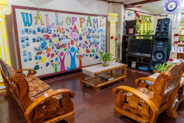 Larena Hall, photo 6 of 19