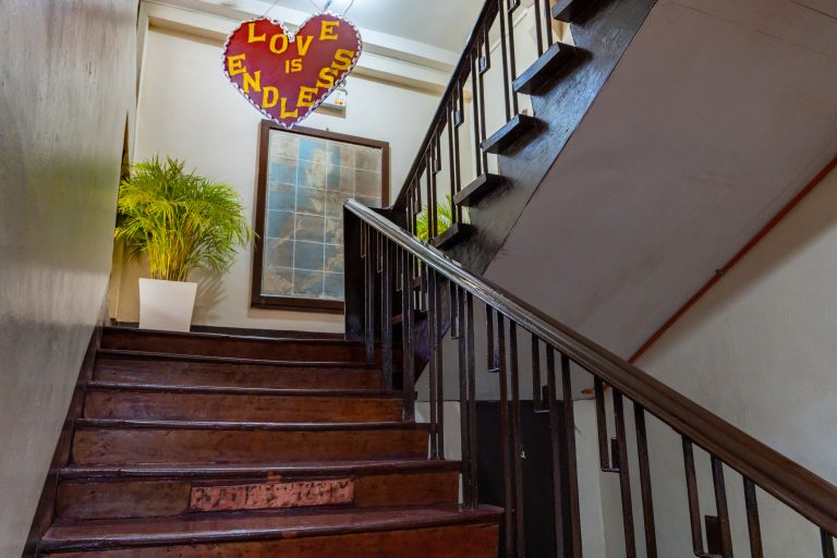 Larena Hall, photo 7 of 19