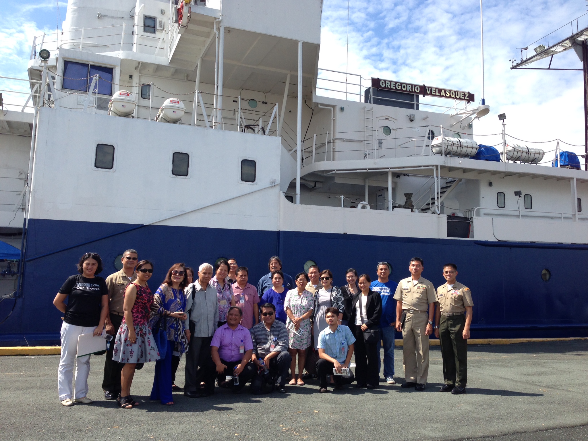 Dr. Alcala, Dr. Calumpong Attend Meeting on Collaborative Research with Philippine Navy