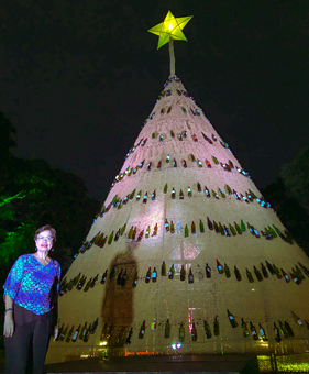 SU sets up eco-friendly Christmas tree