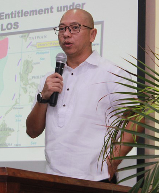 Former SolGen talks on West Philippine Sea