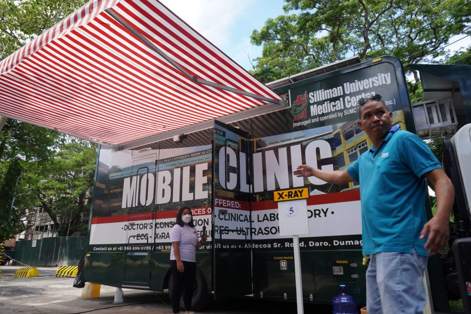 SUMCFI brings mobile clinic in SU campus for enrollees | Silliman ...