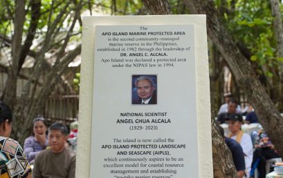 National Scientist Alcala’s MPA marker unveiled in Apo Island